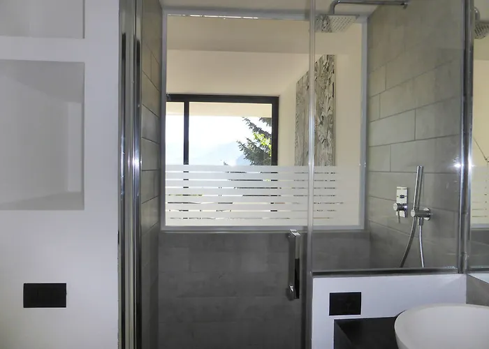 Vista Bed & Breakfast Como