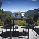 Vista Bed & Breakfast 4*