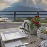 Vista 4*