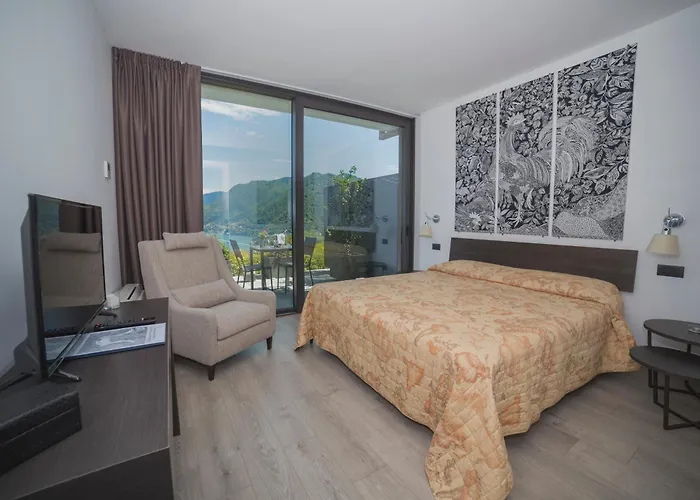 Couette-café Vista 4*